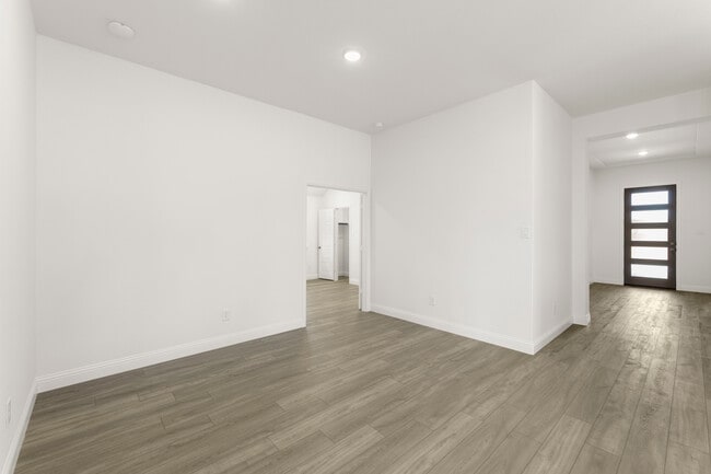 14498 Herschel St, Pilot Point, TX 76258 - photo 2