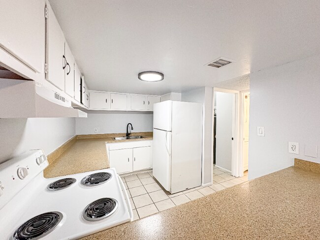 6802 N 17th Ave unit 16, Phoenix, AZ 85015 - photo 5