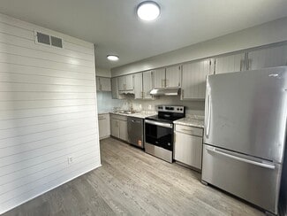 1509 Pine St, Valdosta, GA 31601