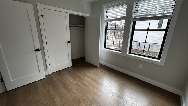 283 Lamartine St unit 4-bed 2-bath unit 2, Jamaica Plain, MA 02130 - photo 7