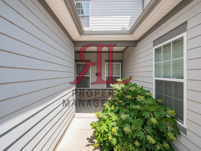 719 Wintergreen Way, Lewis Center, OH 43035 - photo 2