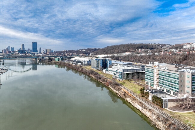 Downtown Pittsburgh is less than a 14-mile commute from the Franklin Park community.