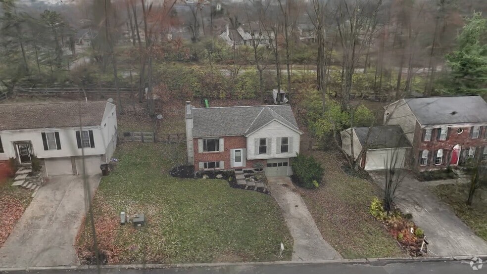 6806 Hillock Ct, Florence, KY 41042 - photo 2