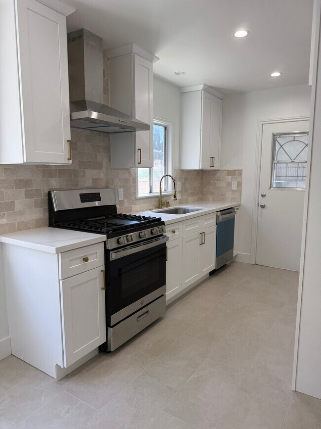 11610 Oxnard St unit 8, North Hollywood, CA 91606 - photo 5