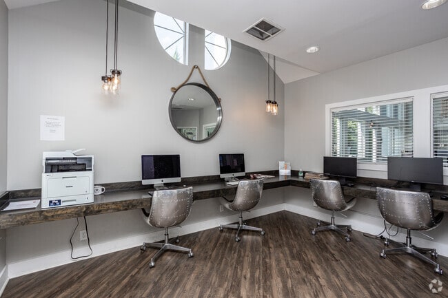 Evergreen Auburn, Auburn, AL 36832 - photo 4