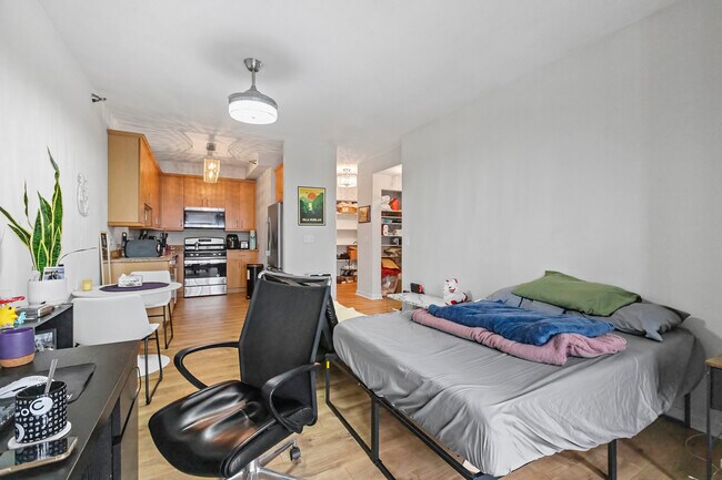 The Grand Orleans unit 1505, Chicago, IL 60654 - photo 2