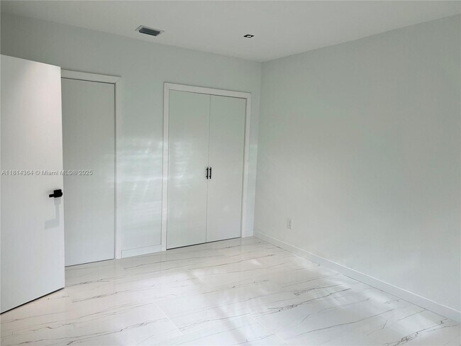 1155 102nd St unit 9, Bay Harbor Islands, FL 33154 - photo 7