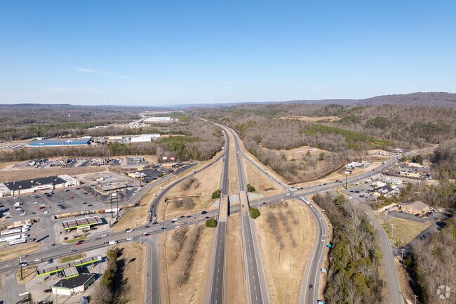 I-59 runs through Ft Payne Alabama and connects it with Chattanooga and Gadsden.
