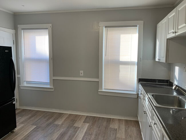 19 Topliff St unit 19 Topliff St, Dorchester, MA 02122 - photo 3