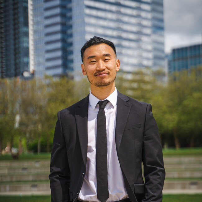 Agent Photo