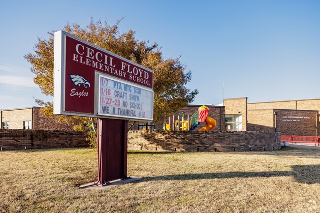 Floyd Elementary School students go on to attend North Middle School.