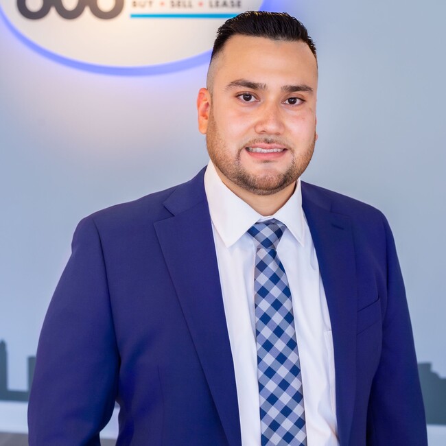 Agent Photo