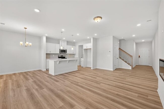 76 Jacobs Farm Ln, Lawrenceville, GA 30045 - photo 7