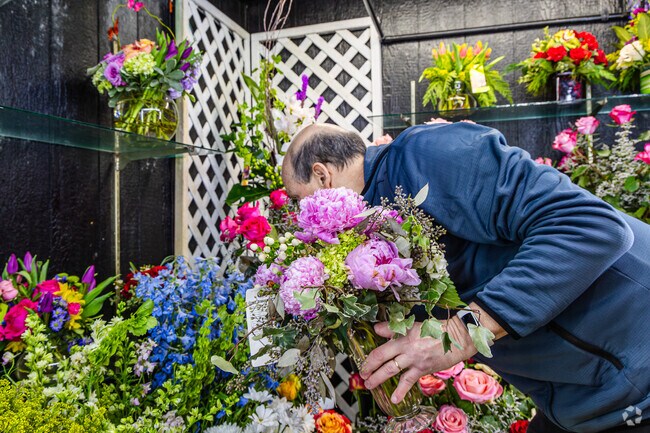 Sauganash residents can order handmade bouquets from Donna's Floral Shop.