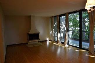 255 SW Harrison St Unit TH9, Portland, OR 97201