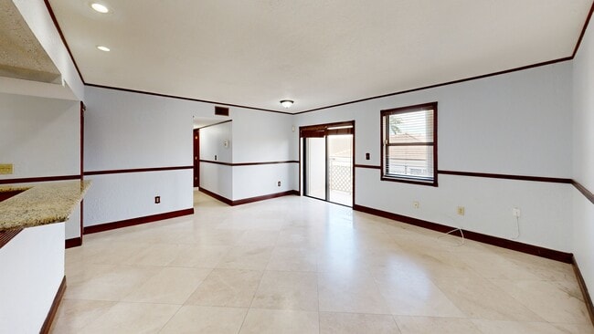 8425 NW 8th St unit 307, Miami, FL 33126 - photo 2