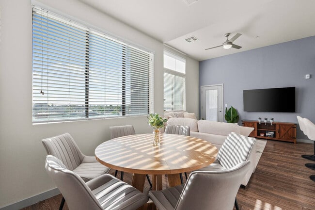 711 W Broadway Rd unit ID1366980P, Tempe, AZ 85282 - photo 4