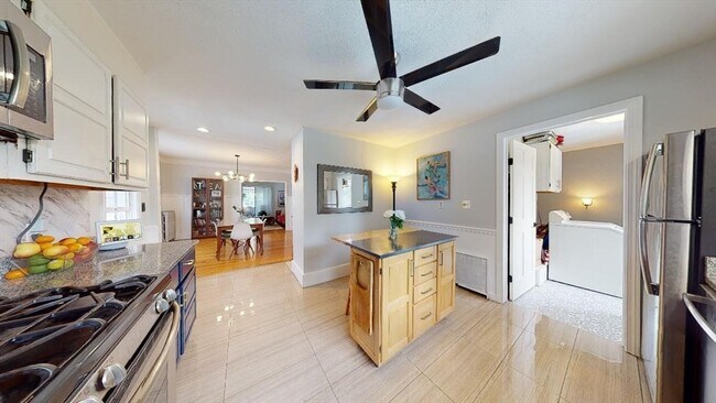 54 Sheridan Ave unit 2, Medford, MA 02155 - photo 4