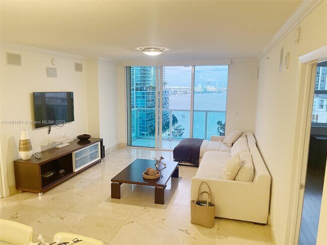 Brickell On The River unit 2207, Miami, FL 33131 - photo 2