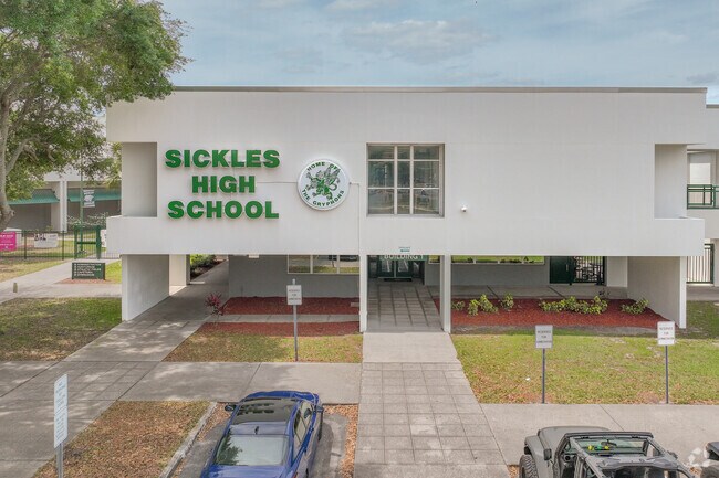 Sickles High School has been rated 
