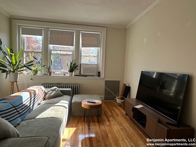 1626 Commonwealth Ave unit 4, Brighton, MA 02135 - photo 4