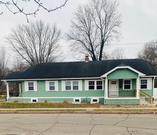 819 W 43rd St, Indianapolis, IN 46208 - photo 1