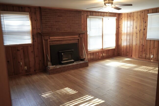 1329 Winthorne Dr, Nashville, TN 37217 - photo 4