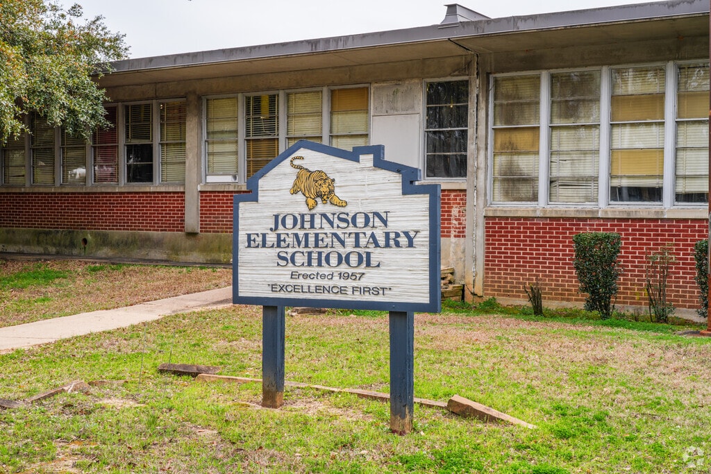 Johnson Elementary School nurtures young minds, builds community, shapes futures in Jackson.
