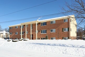 515 Maple St, Grand Ledge, MI 48837