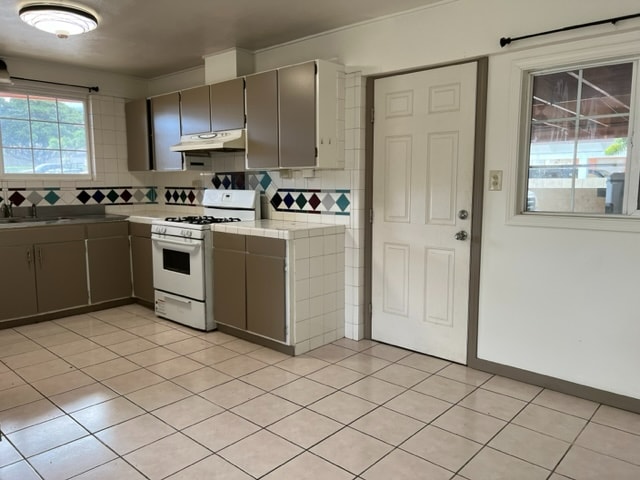 641 Huali Way unit B, Kahului, HI 96732 - photo 1