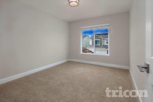 11629 Venitia Ln, Rancho Cordova, CA 95742 - photo 2