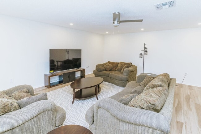 25 Prince John Ln unit ID1252443P, Palm Coast, FL 32164 - photo 5