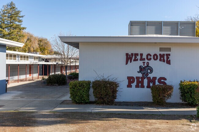 Pleasant Hill Middle School is located in Pleasant Hill, California.