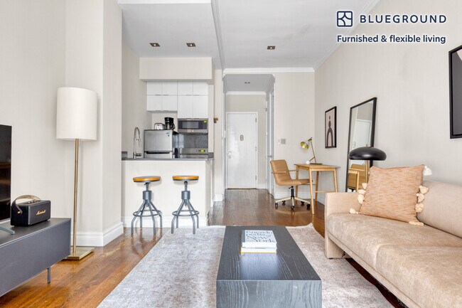 290 W 12th St unit FL3-ID762, New York, NY 10014 - photo 3