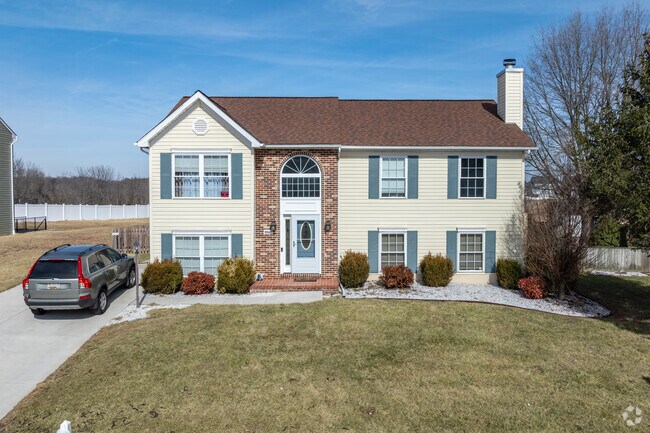 Taneytown has many options of housing such as split levels.