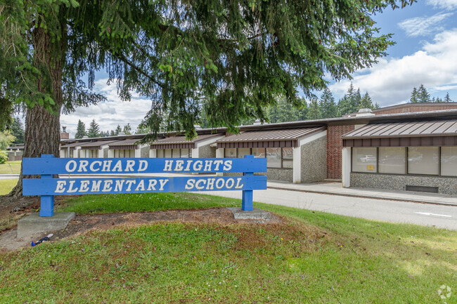 Signage welcoming you to Orchard Heights Elementary School.