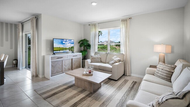 2616 Grandbury Grove Rd unit 36202827, Lakeland, FL 33811 - photo 4