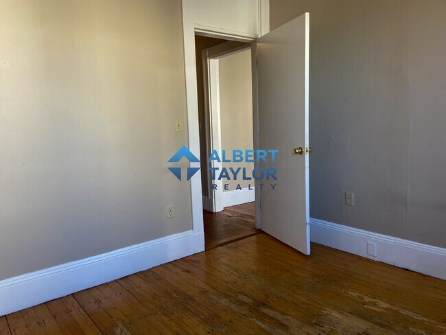 8 Sunset St unit 2, Roxbury Crossing, MA 02120 - photo 5