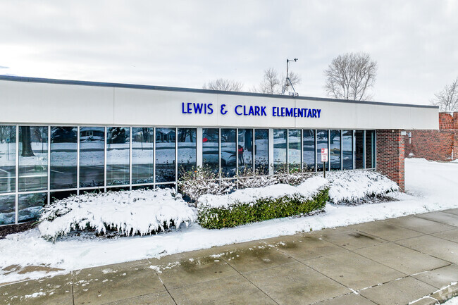 Lewis & Clark Elementary School