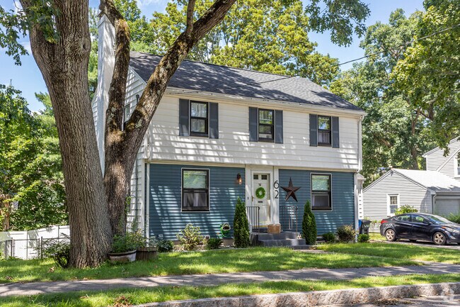 Colonial home along Sartell Rd in Waltham Highlands.