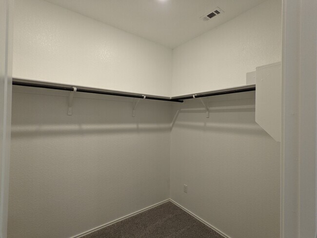 Walk in closet