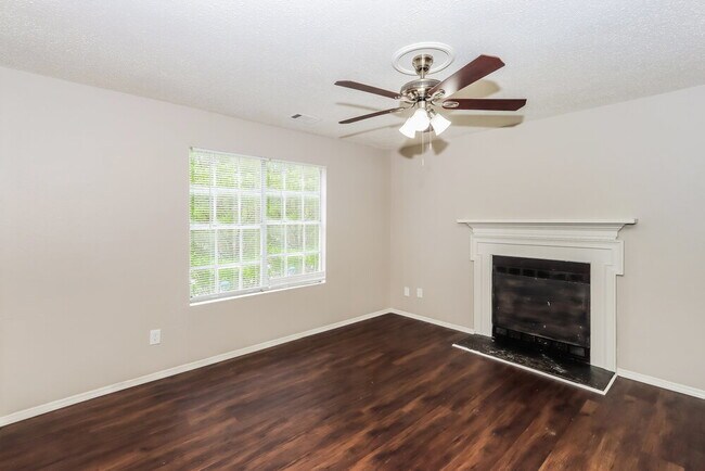 1505 Chelsea Downs Dr NE, Conyers, GA 30013 - photo 6