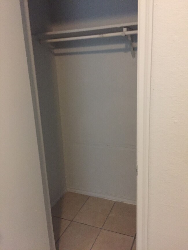 5732 Whittlesey Rd unit Whittlesey, Fort Worth, TX 76119 - photo 7