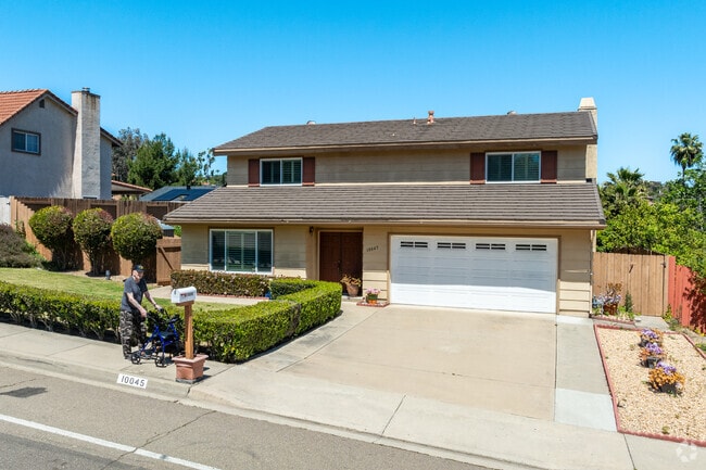 Large two story homes are common in Spring Valley.