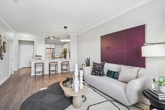 3850 W Northwest Hwy, Dallas, TX 75220