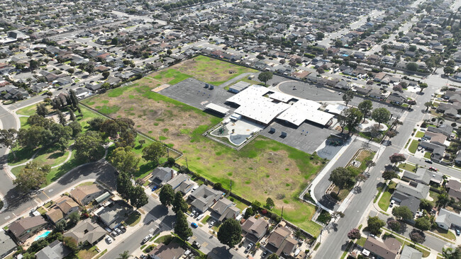 College View Elementary School is nestled in the Golden West neighborhood.