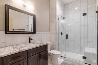 2675 Sycamore Rd, DeKalb, IL 60115