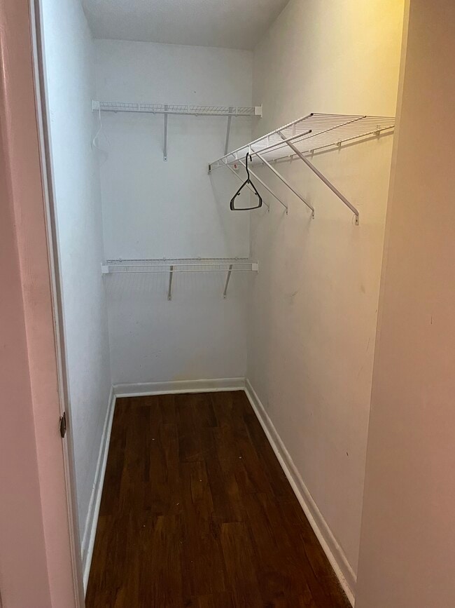 1411 Collegiate Cir unit 102, Raleigh, NC 27606 - photo 3