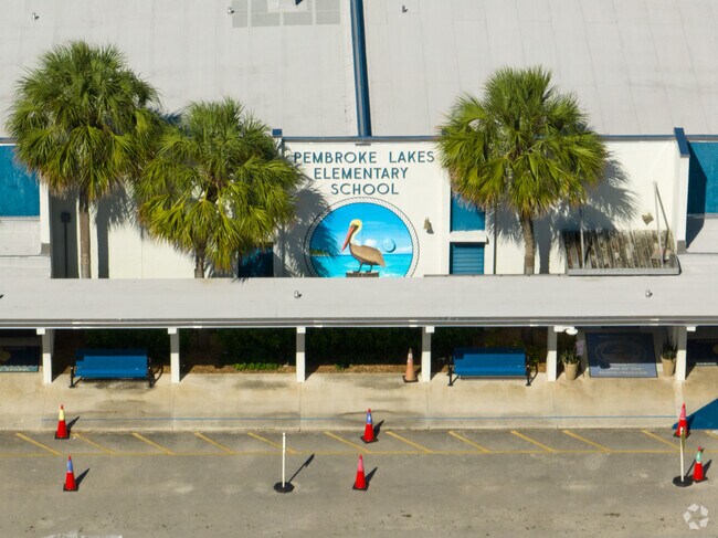 There is a beautiful main wall painting on Pembroke Lakes Elementary in Pembroke Pines, FL.