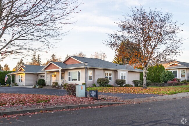 Residents can find some Modern Contemporary single-family homes in Dallas, Oregon.